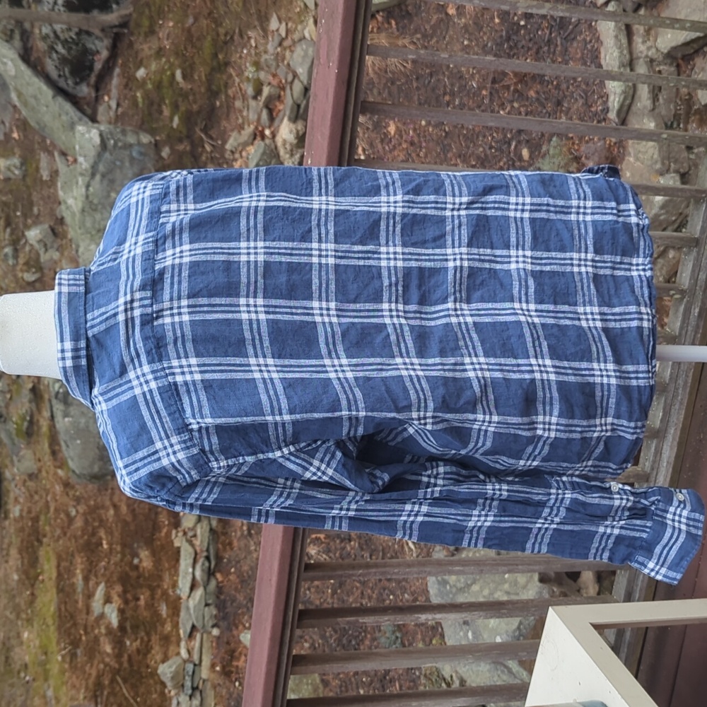 100% Linen Faherty Navy and White Plaid Shirt - Picture 4 of 8